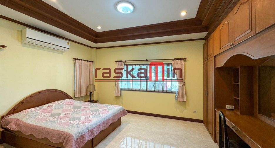 出租 3 卧室 独立屋 在 Bang Lamung, Chon Buri