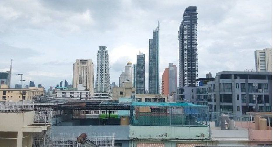 For sale 1 bed condo in Khlong San, Bangkok