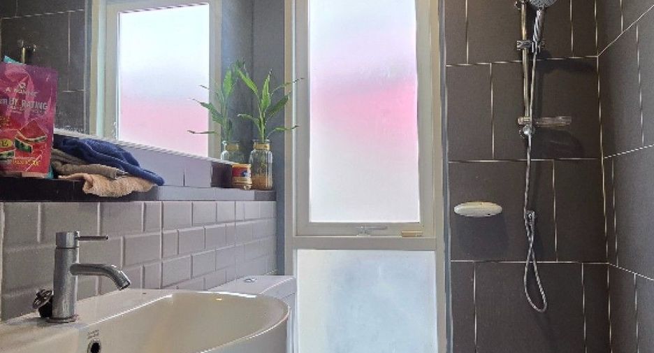 For sale 4 ベッドルーム house in Phra Pradaeng, Samut Prakan