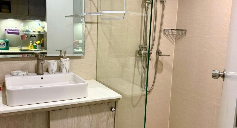 出售 1 卧室 公寓 在 Khan Na Yao, 曼谷