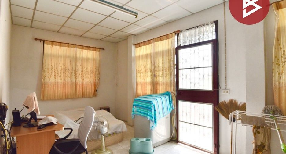 For sale 9 ベッドルーム house in Min Buri, Bangkok