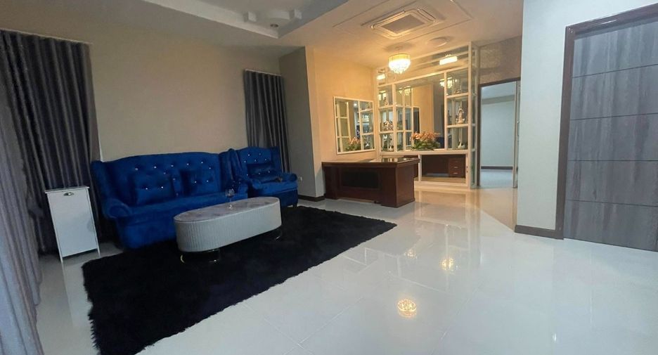 For rent 3 bedrooms house in Bang Lamung, Chonburi