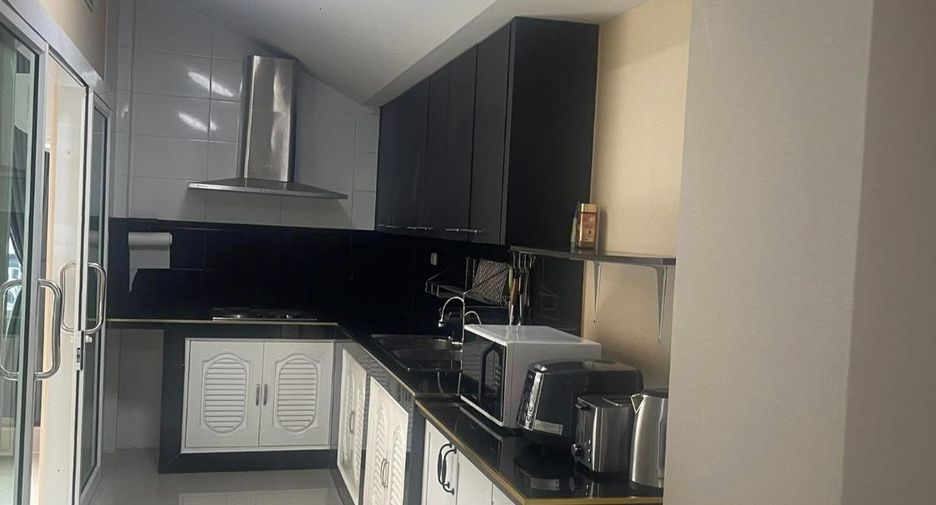 For rent 3 bedrooms house in Bang Lamung, Chonburi