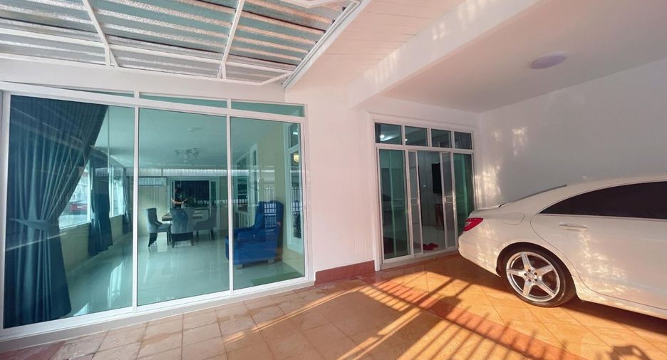 For rent 3 bedrooms house in Bang Lamung, Chonburi