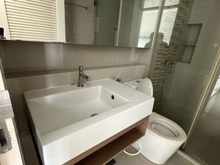 Condo en venta de 2 habitaciones en Mueang Rayong, Rayong