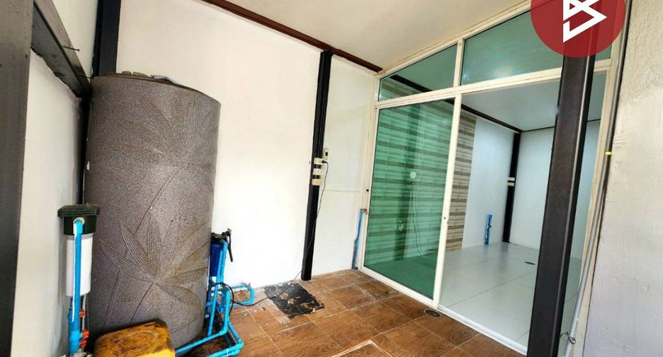 For sale 3 bedrooms townhouse in Mueang Samut Prakan, Samut Prakan