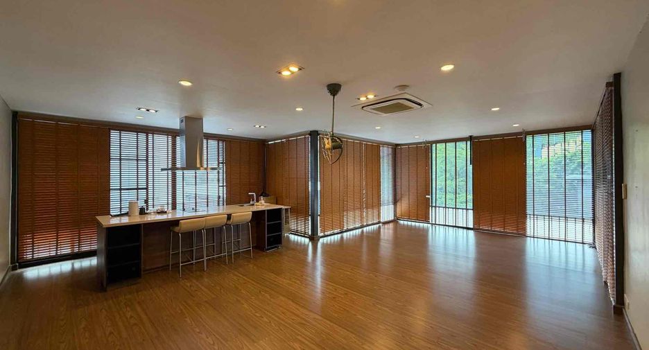 Büro zum Kauf in Din Daeng, Bangkok