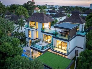 For sale 7 bedrooms villa in Na Jomtien, Pattaya
