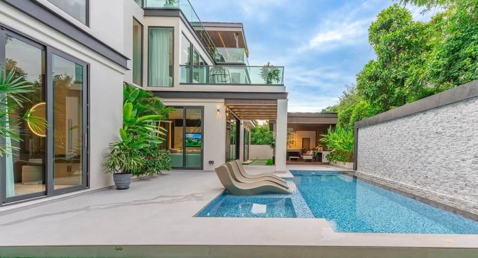 For sale 7 bedrooms villa in Na Jomtien, Pattaya