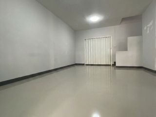 Reihenhaus zum Kauf mit 3 Zimmer in Bang Bua Thong, Nonthaburi