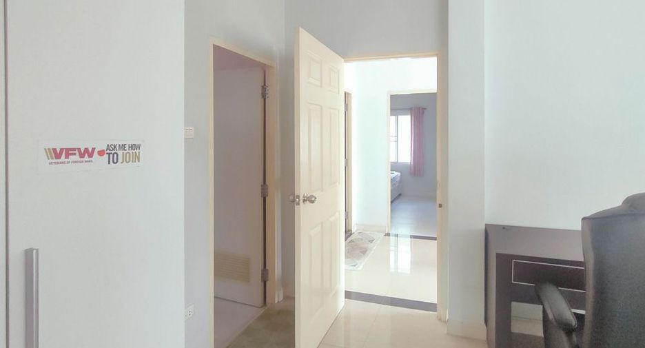 For rent 3 bedrooms house in Mueang Chiang Mai, Chiang Mai