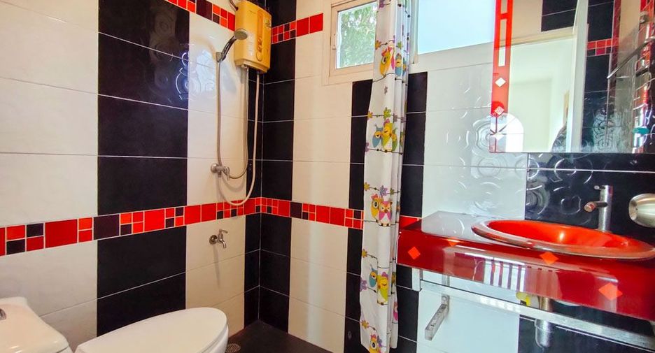 For rent 3 bedrooms house in Mueang Chiang Mai, Chiang Mai