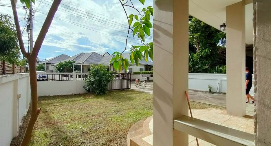 For rent 3 bedrooms house in Mueang Chiang Mai, Chiang Mai