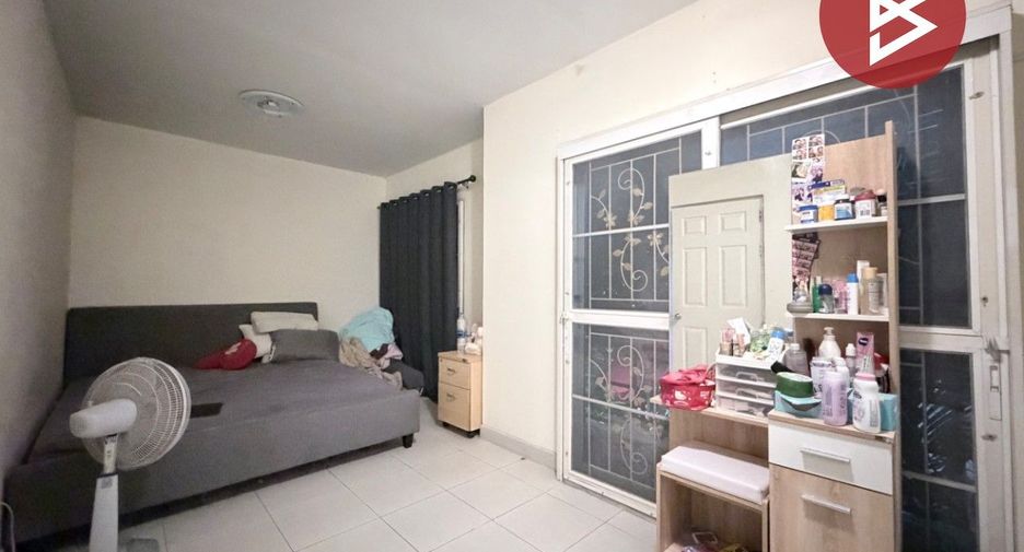 À vendre 3 chambres maison de ville à Bang Phli, Samut Prakan
