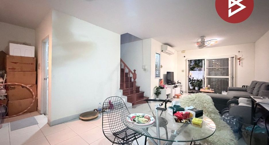 À vendre 3 chambres maison de ville à Bang Phli, Samut Prakan