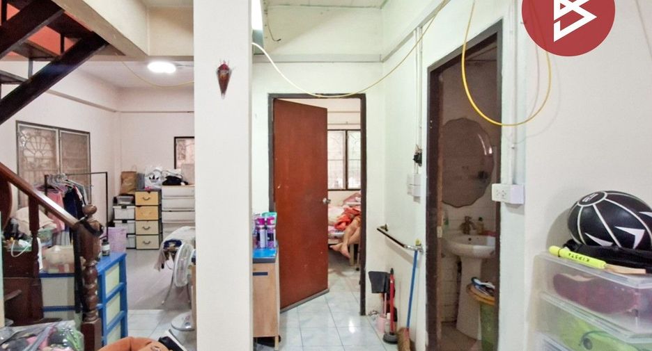 For sale 4 ベッドルーム house in Min Buri, Bangkok