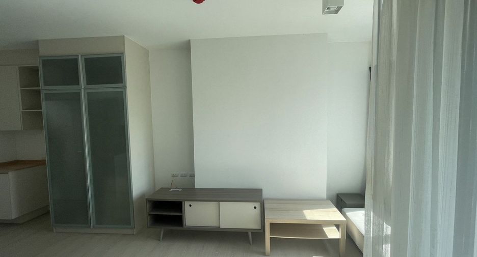 For sale 1 bed condo in Huai Khwang, Bangkok