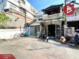 Casa adosada en venta de 3 habitaciones en Bang Khun Thian, Bangkok