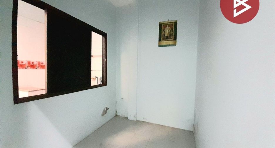 Casa adosada en venta de 3 habitaciones en Bang Khun Thian, Bangkok