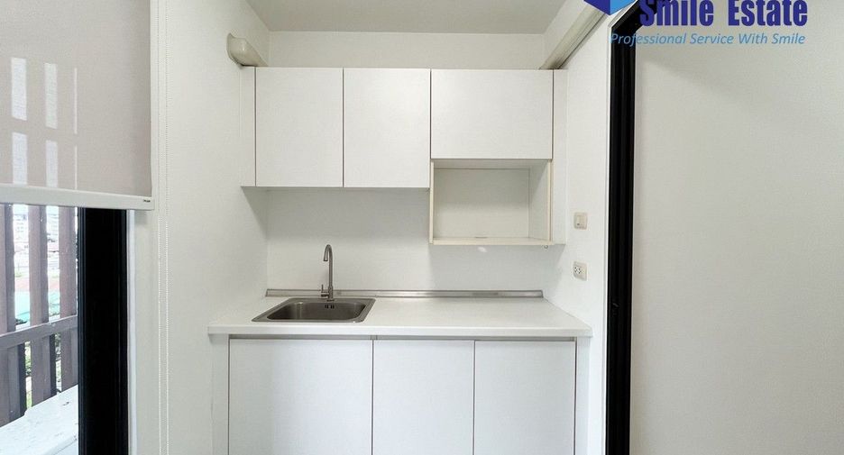 À vendre 1 chambre condo à Bang Na, Bangkok