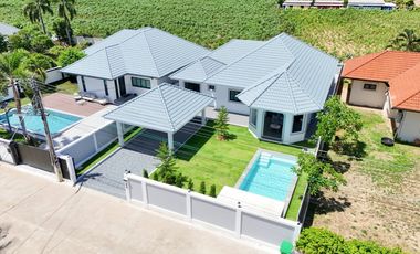 For sale 4 bedrooms villa in Bang Lamung, Chonburi