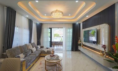 For sale 4 bedrooms villa in Bang Lamung, Chonburi