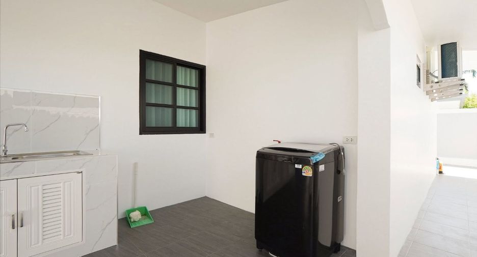 For sale 4 bedrooms villa in Bang Lamung, Chonburi