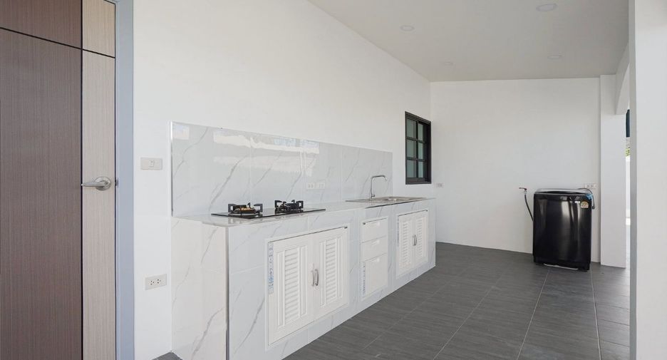 For sale 4 bedrooms villa in Bang Lamung, Chonburi
