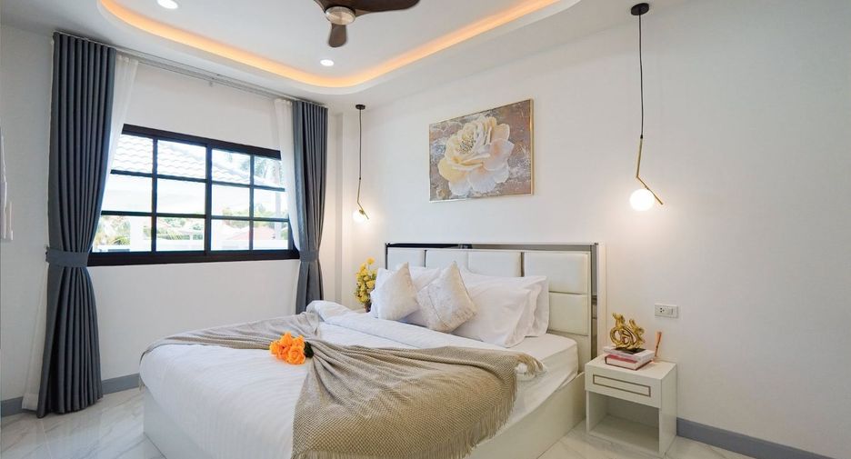 For sale 4 bedrooms villa in Bang Lamung, Chonburi