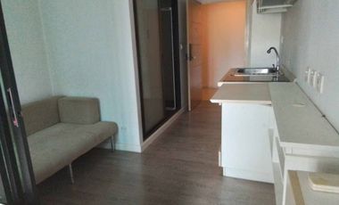 À vendre 1 chambre condo à Bang Na, Bangkok