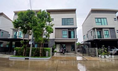 Haus zur Miete mit 4 Zimmer in Khan Na Yao, Bangkok