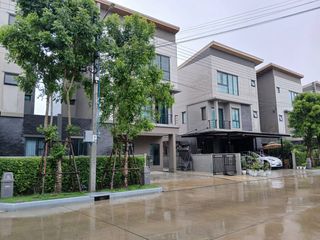 Haus zur Miete mit 4 Zimmer in Khan Na Yao, Bangkok