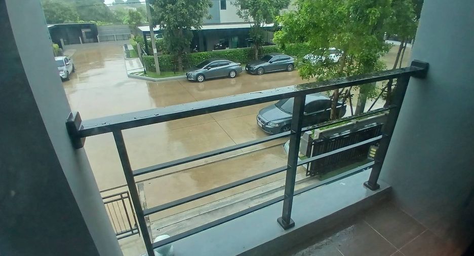 Haus zur Miete mit 4 Zimmer in Khan Na Yao, Bangkok