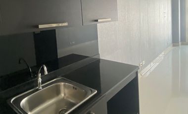 Condo en venta de 6 habitaciones en Prawet, Bangkok