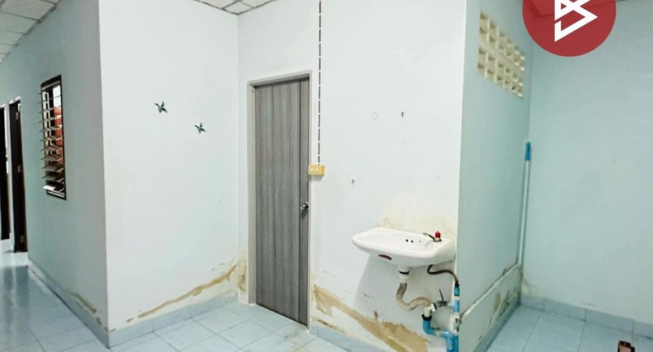 Casa adosada en venta de 2 habitaciones en Mueang Samut Sakhon, Samut Sakhon