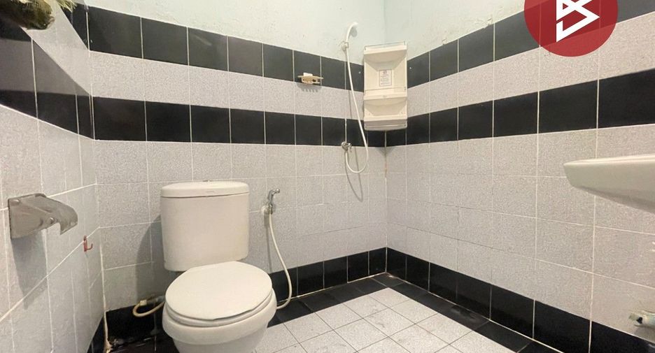 Casa adosada en venta de 2 habitaciones en Mueang Samut Sakhon, Samut Sakhon