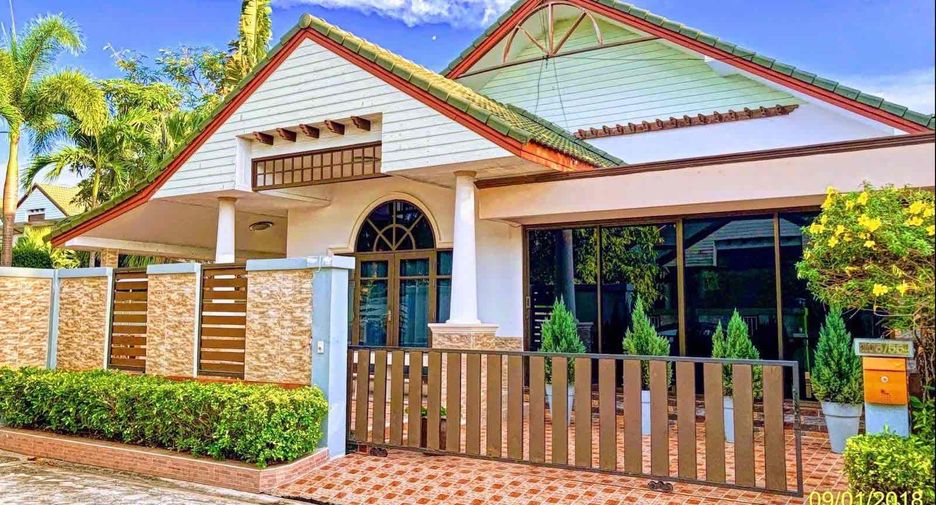 À vendre 3 chambres villa à Huay Yai, Pattaya