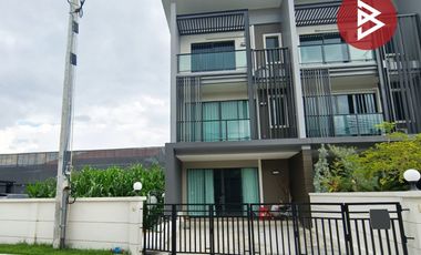 À vendre 3 chambres maison de ville à Bang Bua Thong, Nonthaburi
