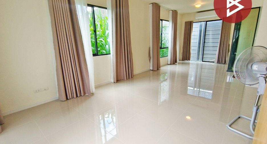 À vendre 3 chambres maison de ville à Bang Bua Thong, Nonthaburi