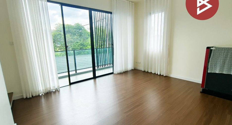 À vendre 3 chambres maison de ville à Bang Bua Thong, Nonthaburi