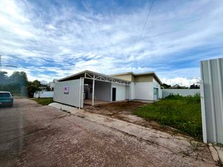 Oficina en venta de 5 habitaciones en Mueang Nong Khai, Nong Khai