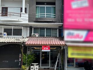 Local comercial en venta de 4 habitaciones en Bang Bua Thong, Nonthaburi