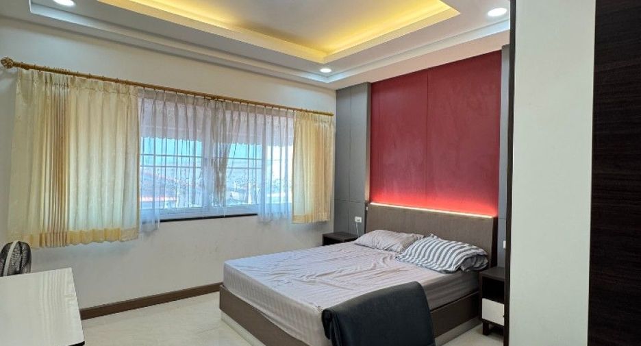 Local comercial en venta de 4 habitaciones en Bang Bua Thong, Nonthaburi