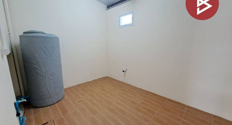 Продажа 3 спальни торговое помещение в Mueang Nakhon Sawan, Накхонсаван