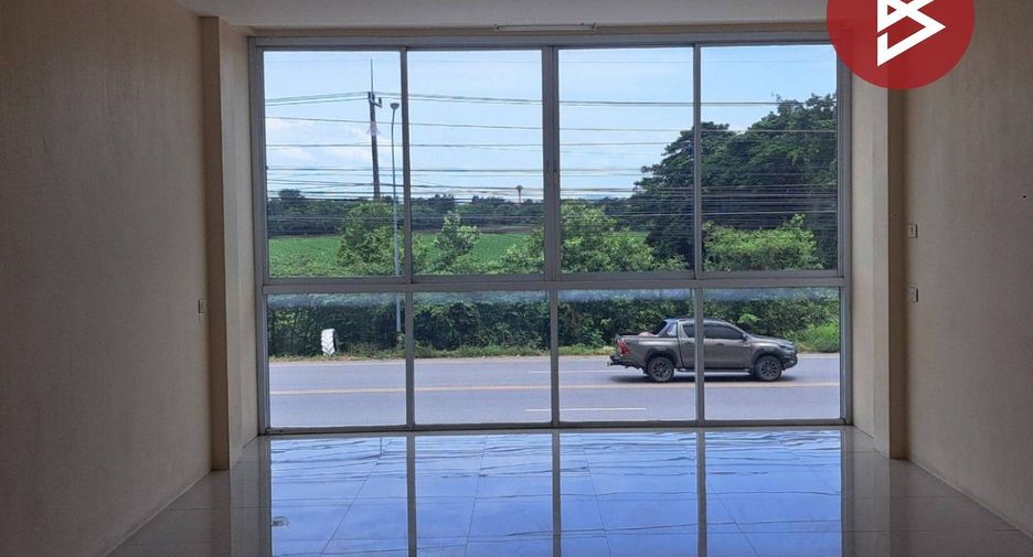 Продажа 3 спальни торговое помещение в Mueang Nakhon Sawan, Накхонсаван