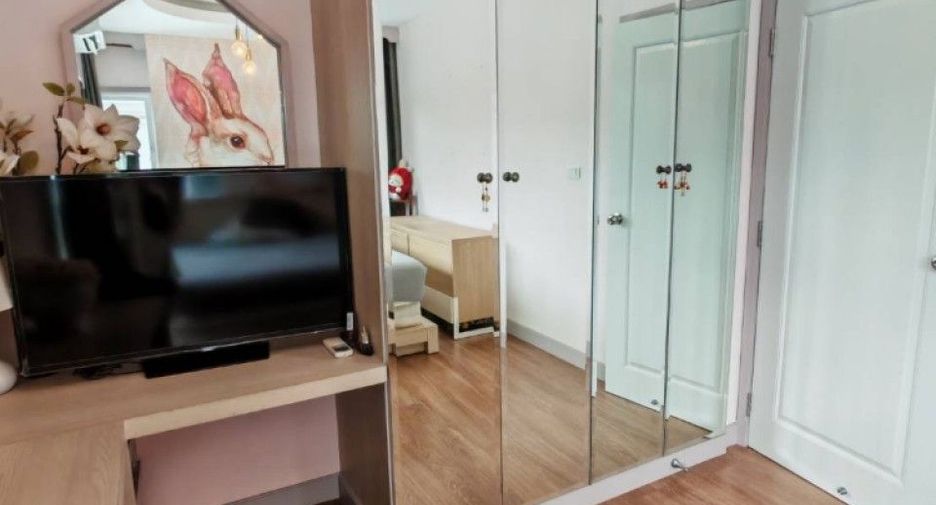 Casa en venta de 4 habitaciones en Sam Phran, Nakhon Pathom