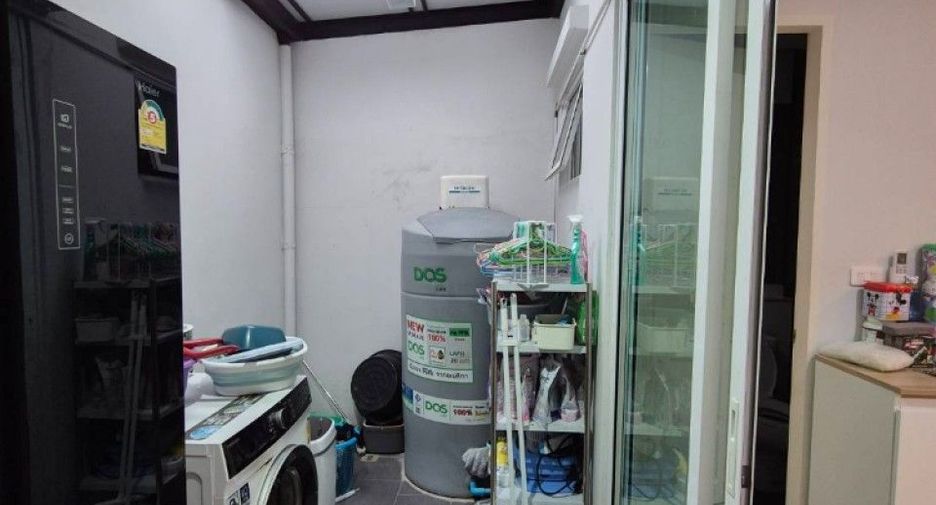出售 4 卧室 联排别墅 在 Don Mueang, 曼谷