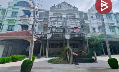À vendre 4 chambres maison de ville à Mueang Samut Prakan, Samut Prakan