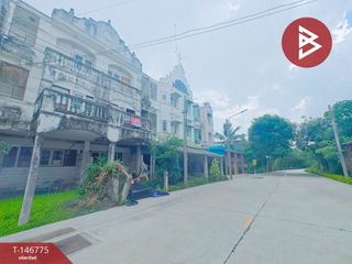 À vendre 4 chambres maison de ville à Mueang Samut Prakan, Samut Prakan