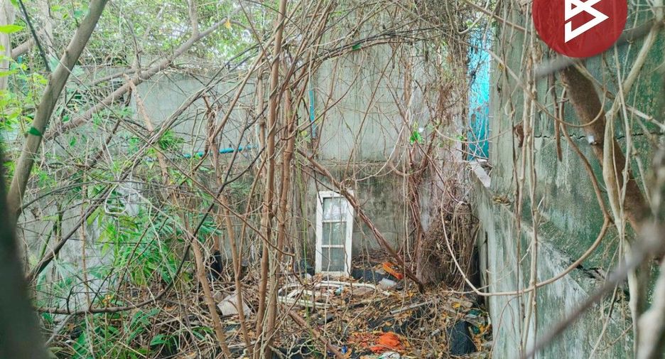 À vendre 4 chambres maison de ville à Mueang Samut Prakan, Samut Prakan